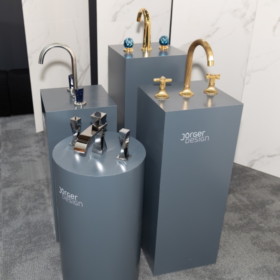 Jörger Design, Designarmatur, Exposition, Cronos, Turn 3-Loch-Armaturen, Belledor, Badarmatur, Shado